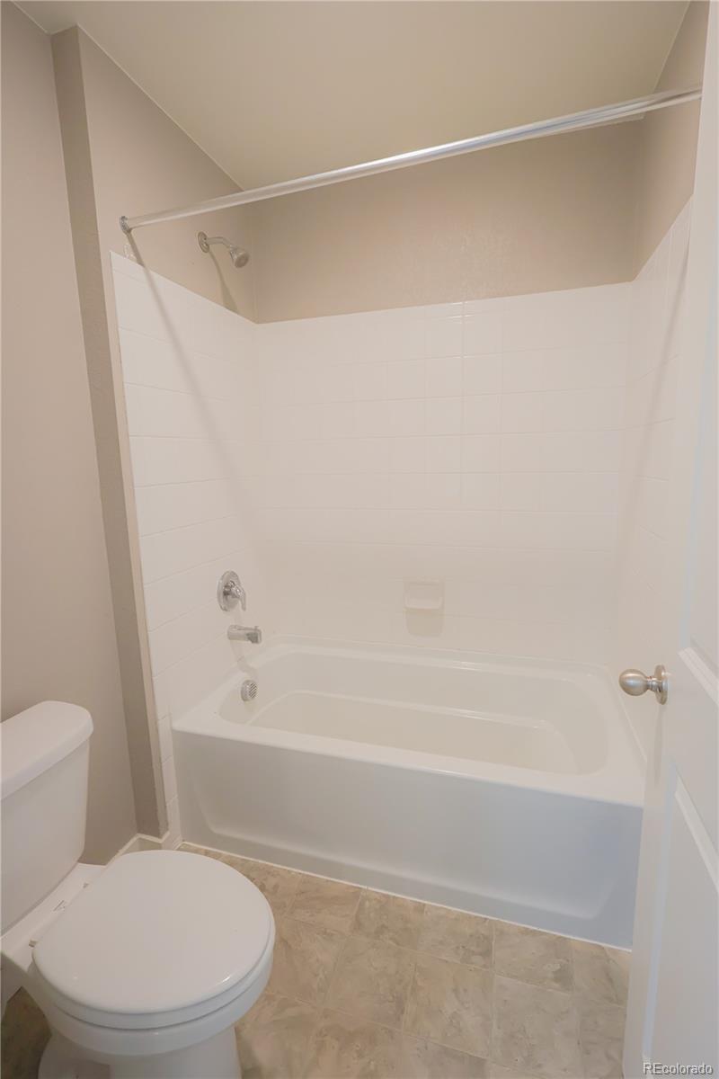MLS Image #15 for 14562  piedmontese drive,mead, Colorado