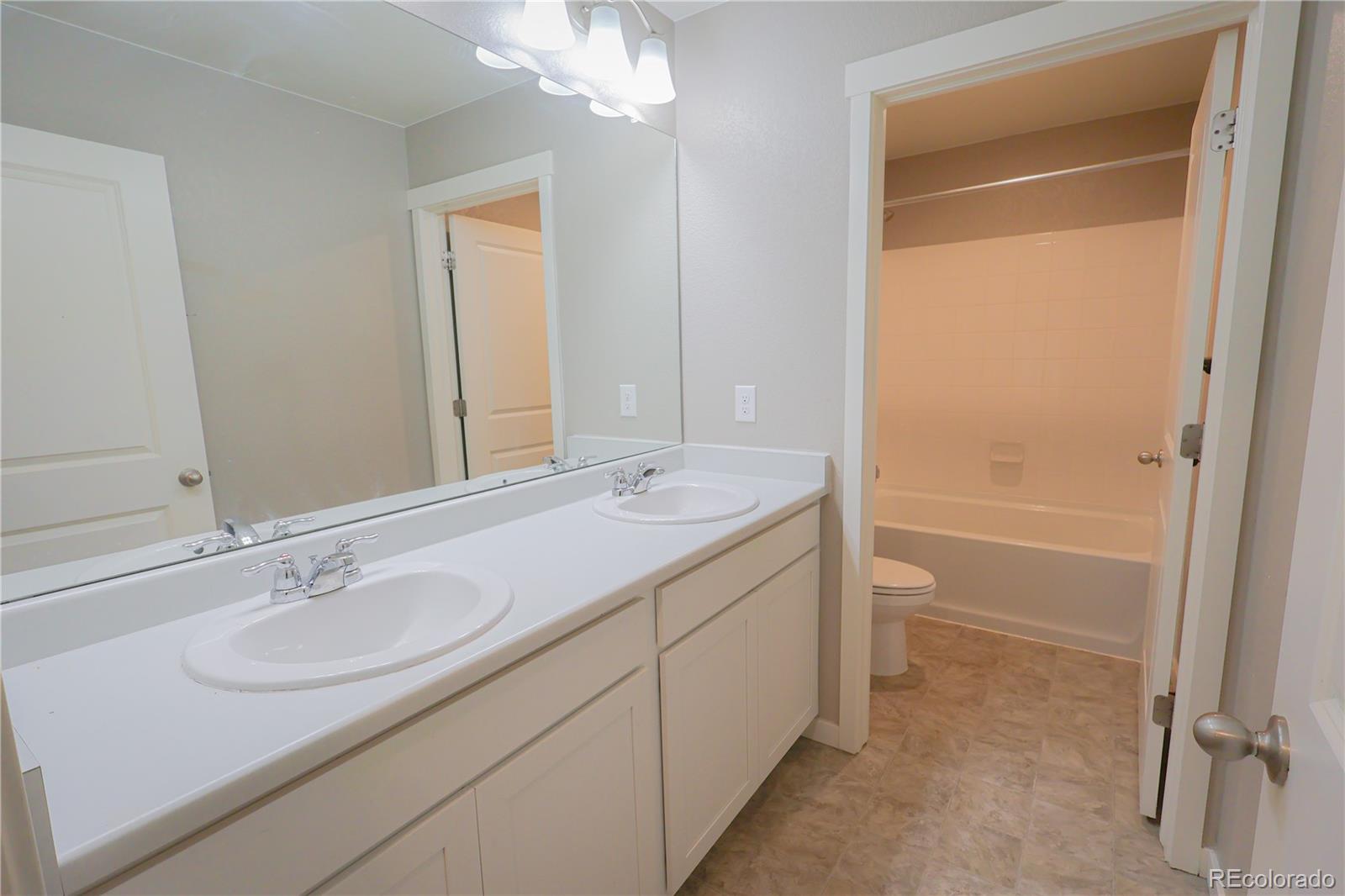 MLS Image #6 for 14562  piedmontese drive,mead, Colorado