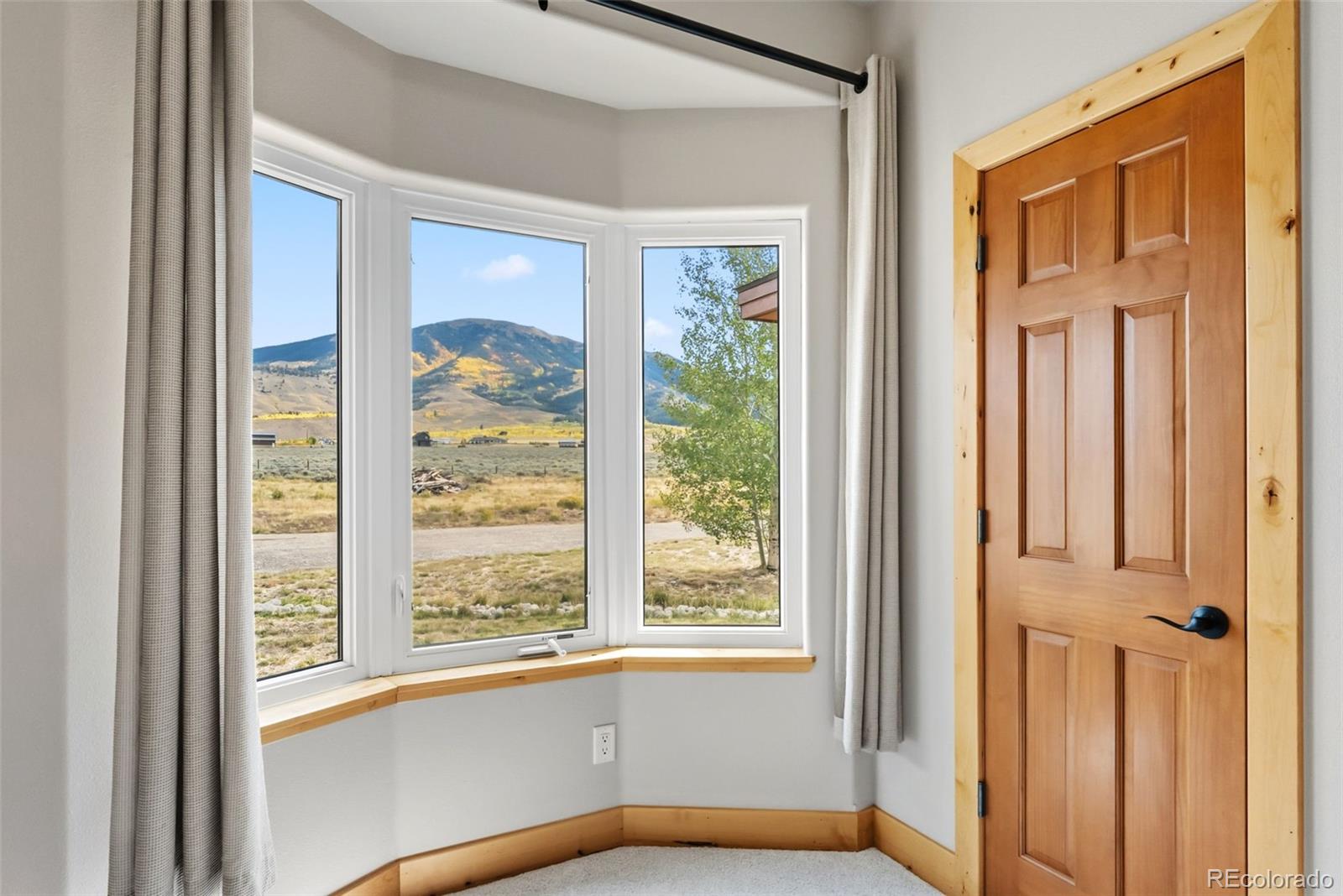 MLS Image #31 for 845  elk run road,silverthorne, Colorado