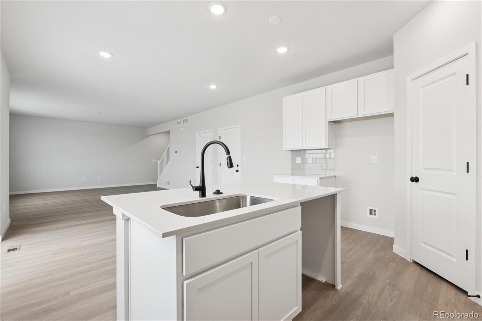 MLS Image #5 for 3711  sandreed street,dacono, Colorado