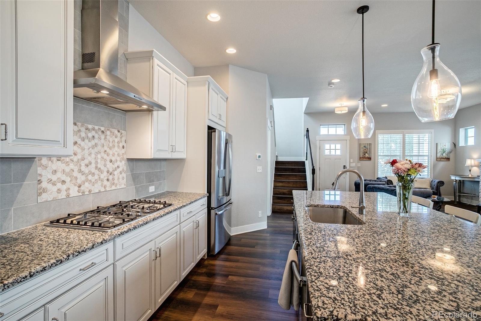 MLS Image #12 for 9962 e 60th avenue,denver, Colorado