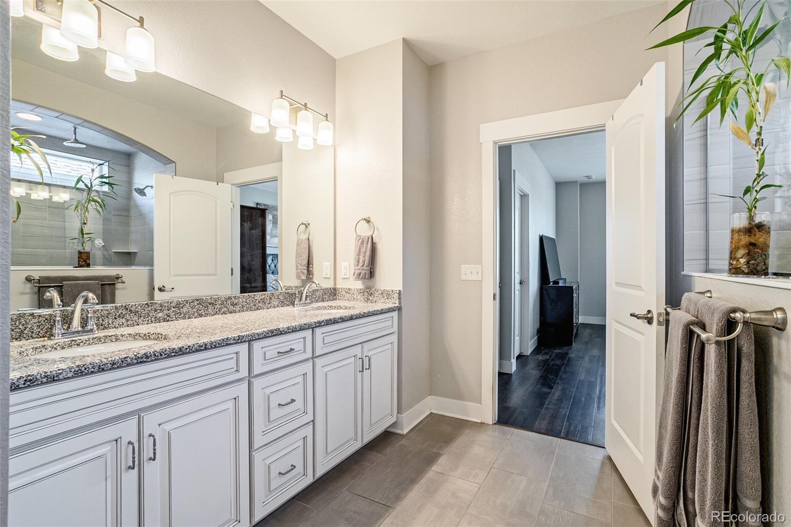 MLS Image #24 for 9962 e 60th avenue,denver, Colorado