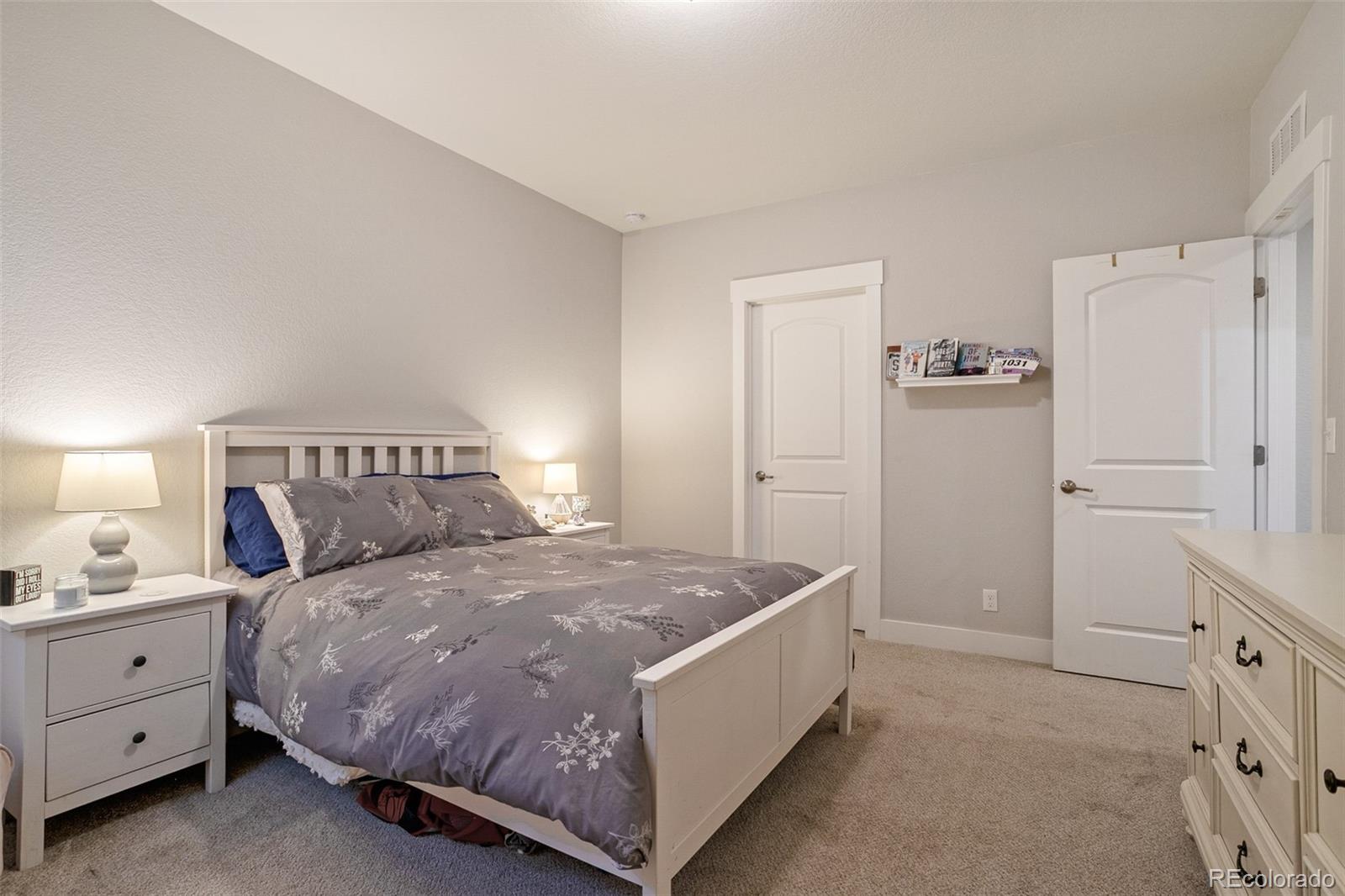 MLS Image #33 for 9962 e 60th avenue,denver, Colorado