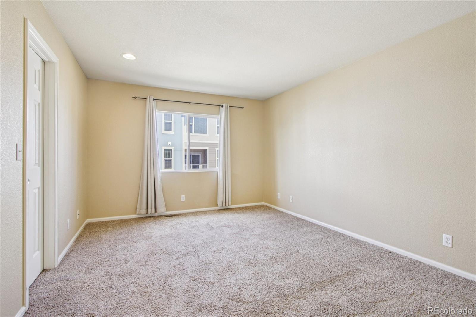 MLS Image #18 for 5888  biscay street,denver, Colorado