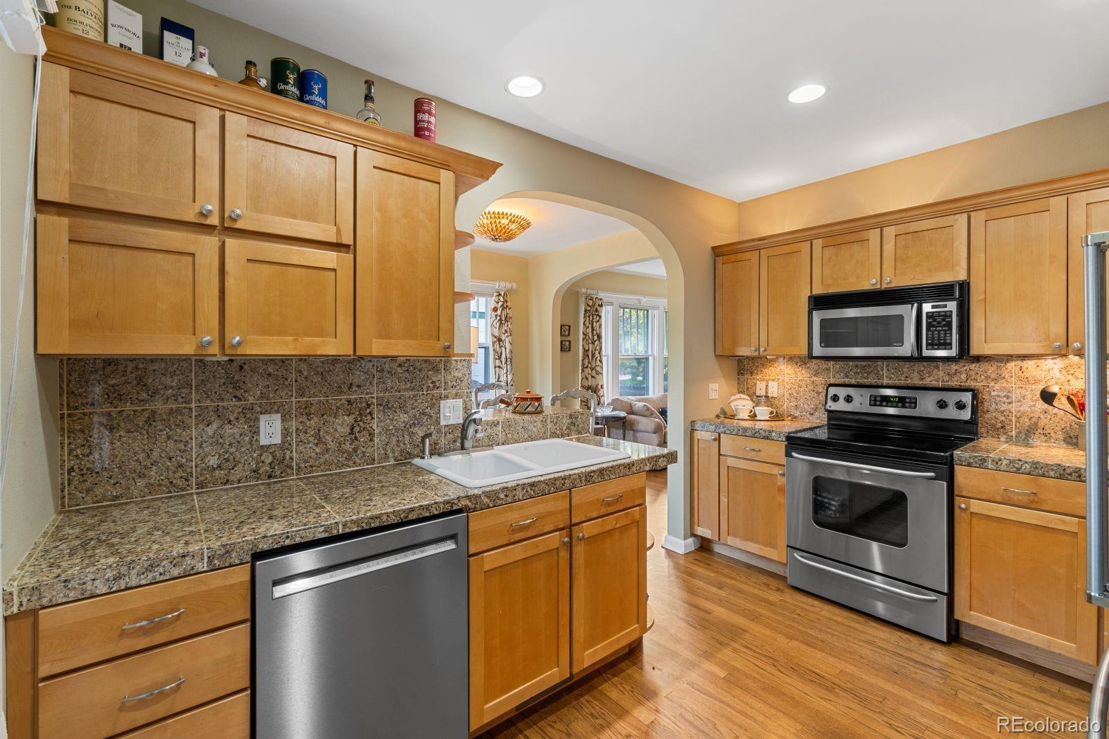MLS Image #27 for 1872 s marion street,denver, Colorado