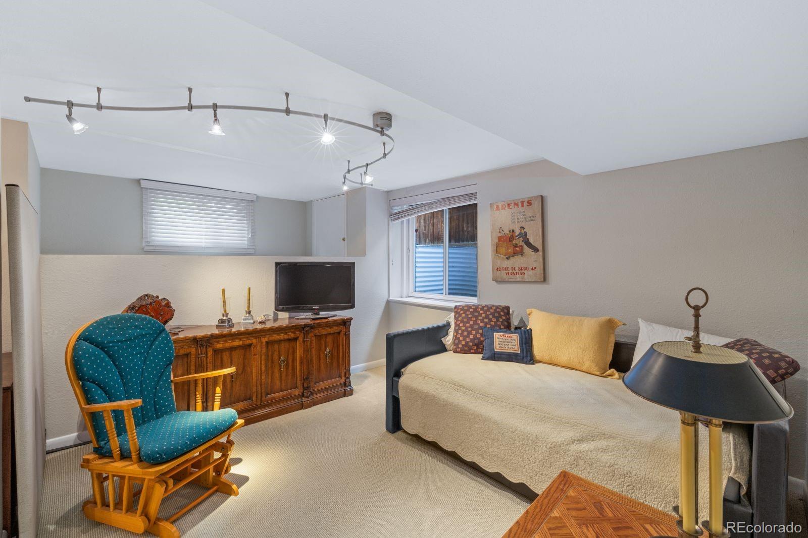 MLS Image #39 for 1872 s marion street,denver, Colorado