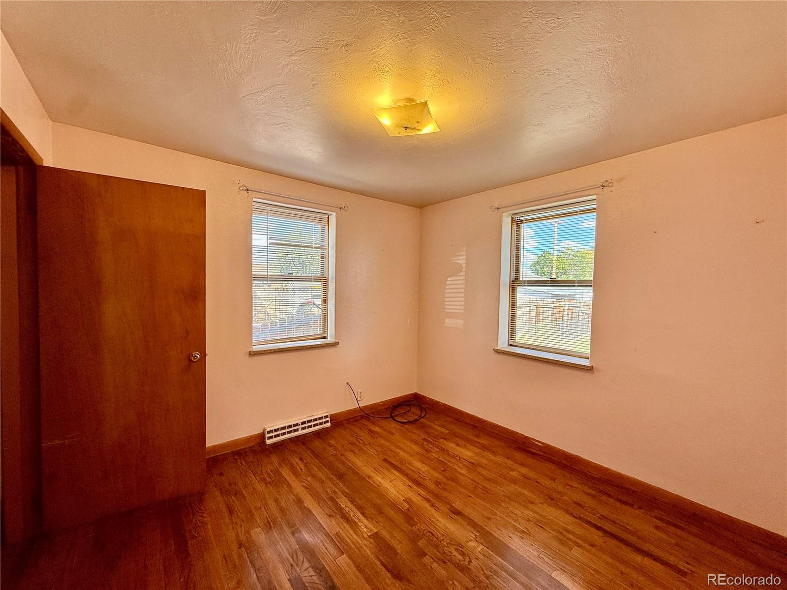 MLS Image #5 for 215 n main ,cheraw, Colorado