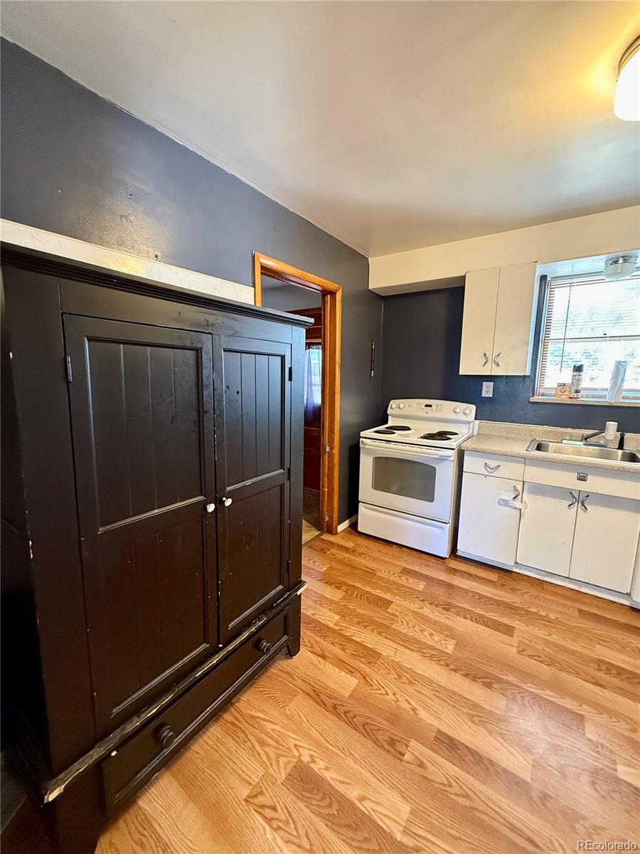 MLS Image #9 for 215 n main ,cheraw, Colorado