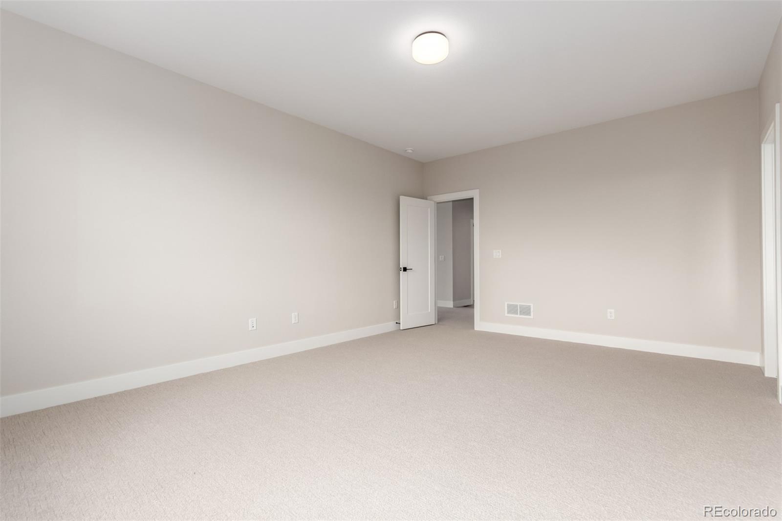 MLS Image #17 for 5611  wheaton avenue,longmont, Colorado
