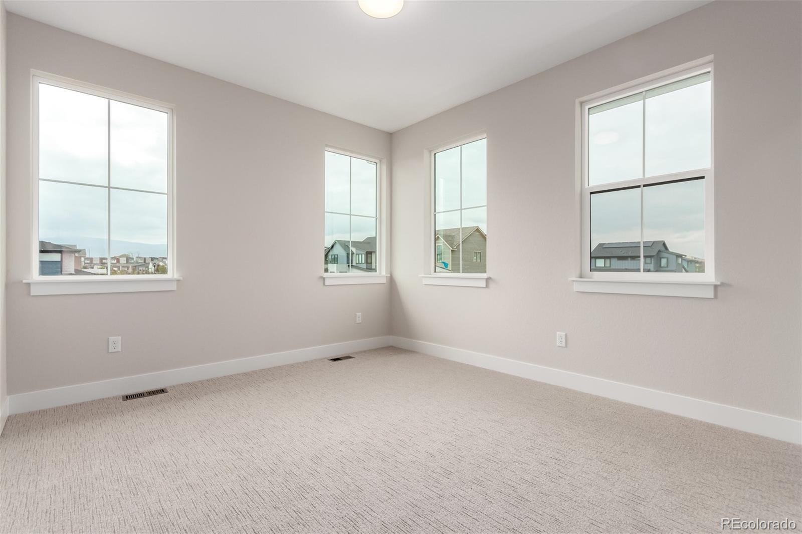 MLS Image #32 for 5611  wheaton avenue,longmont, Colorado