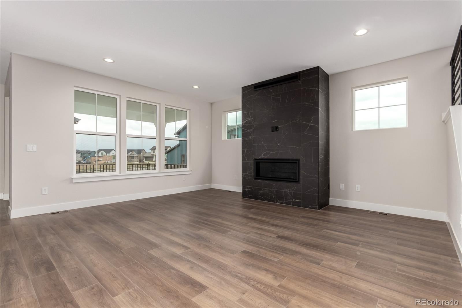 MLS Image #4 for 5611  wheaton avenue,longmont, Colorado