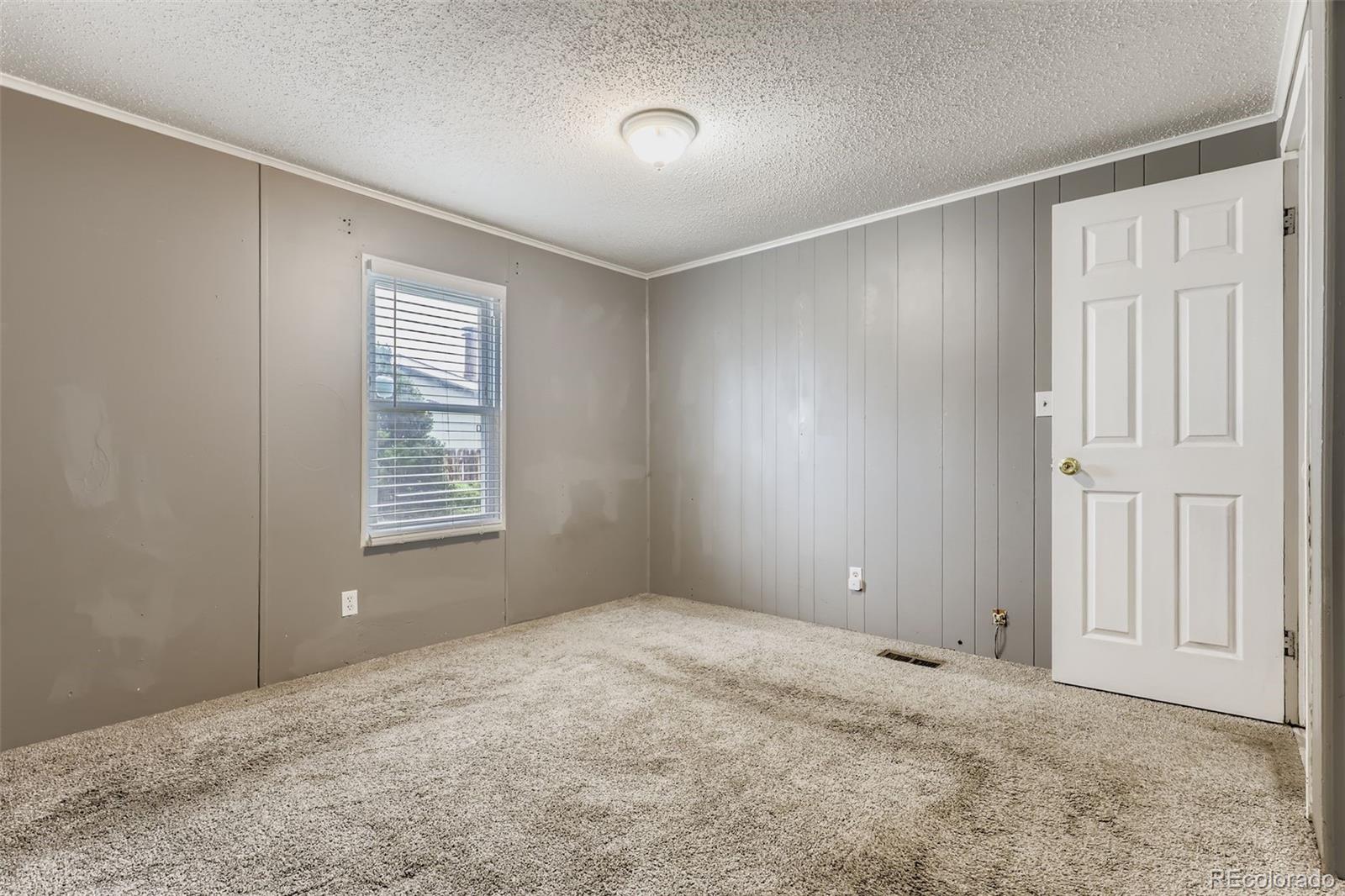 MLS Image #11 for 5540  vallejo street,denver, Colorado