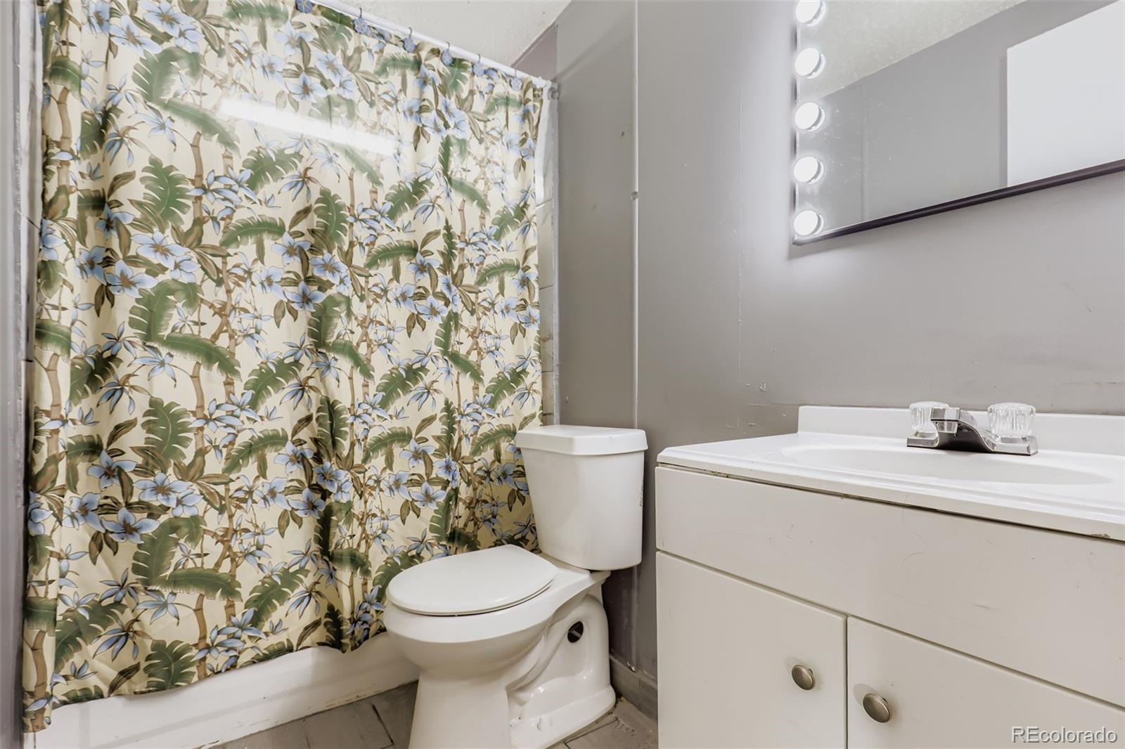 MLS Image #13 for 5540  vallejo street,denver, Colorado