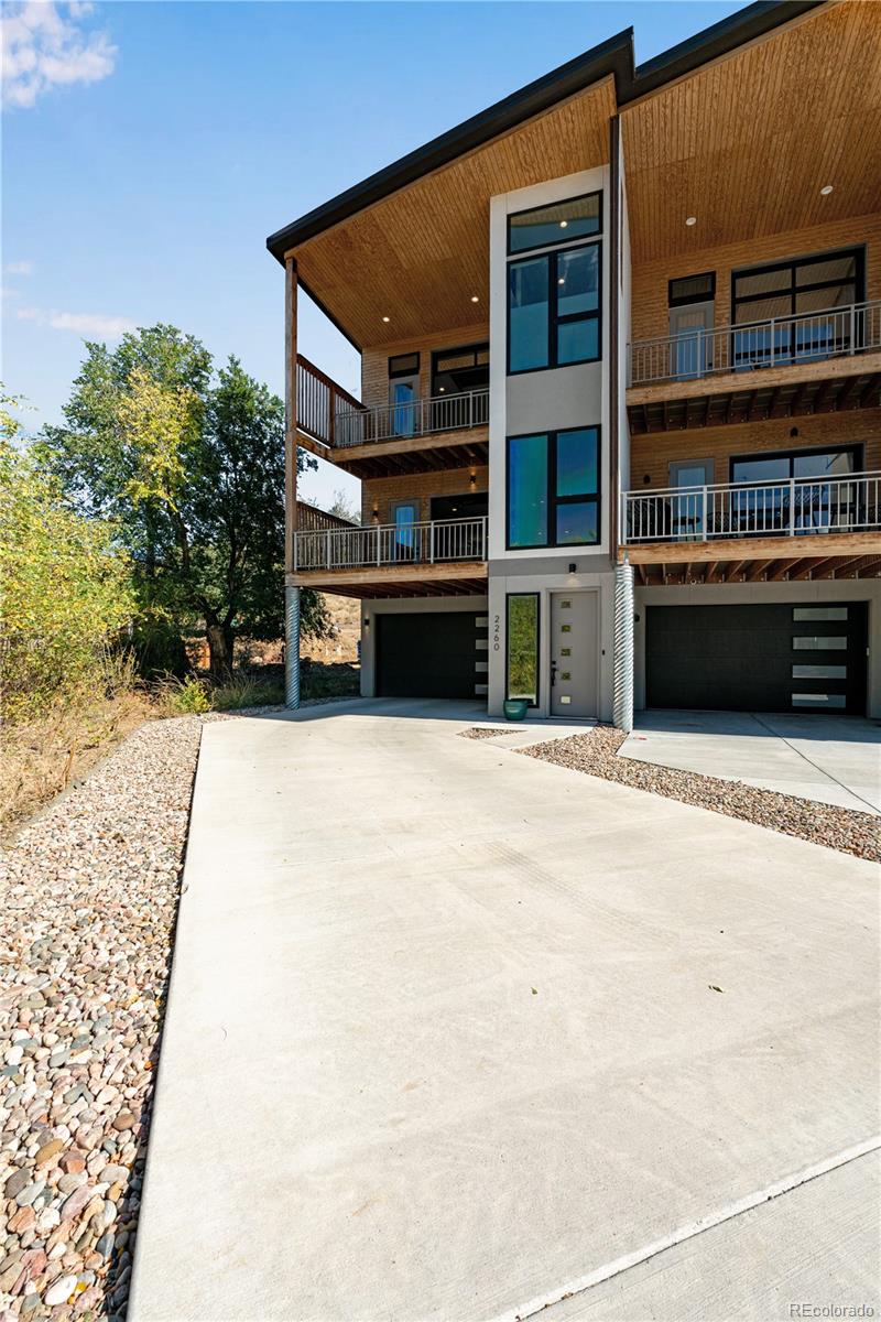 MLS Image #4 for 2260  glenn street,colorado springs, Colorado
