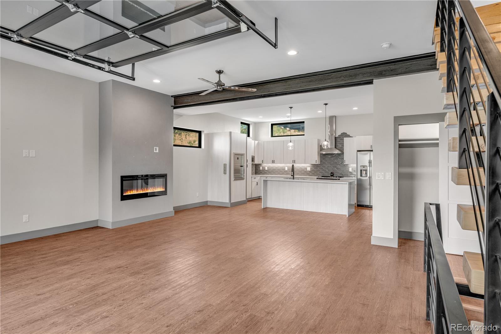 MLS Image #8 for 2260  glenn street,colorado springs, Colorado