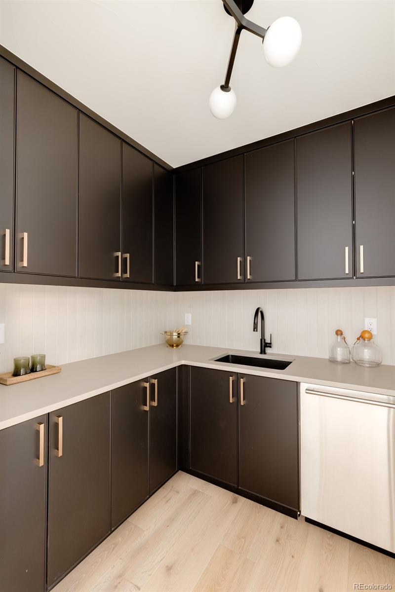 MLS Image #7 for 2112  perry street,denver, Colorado