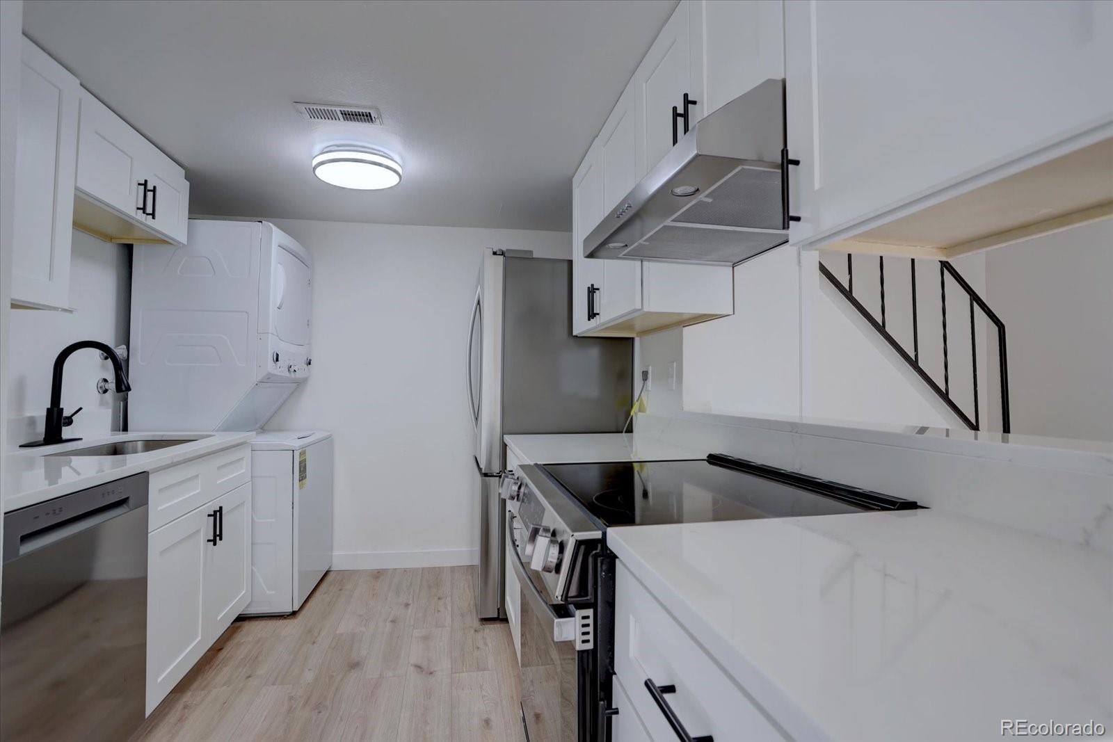 MLS Image #6 for 9005 e lehigh avenue 19,denver, Colorado