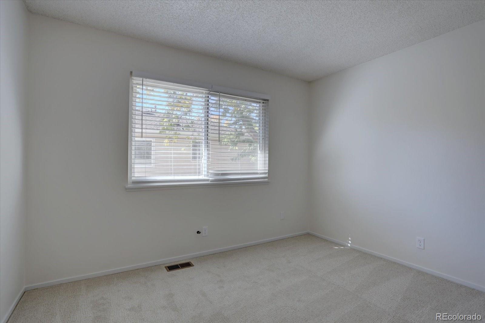 MLS Image #9 for 9005 e lehigh avenue 19,denver, Colorado