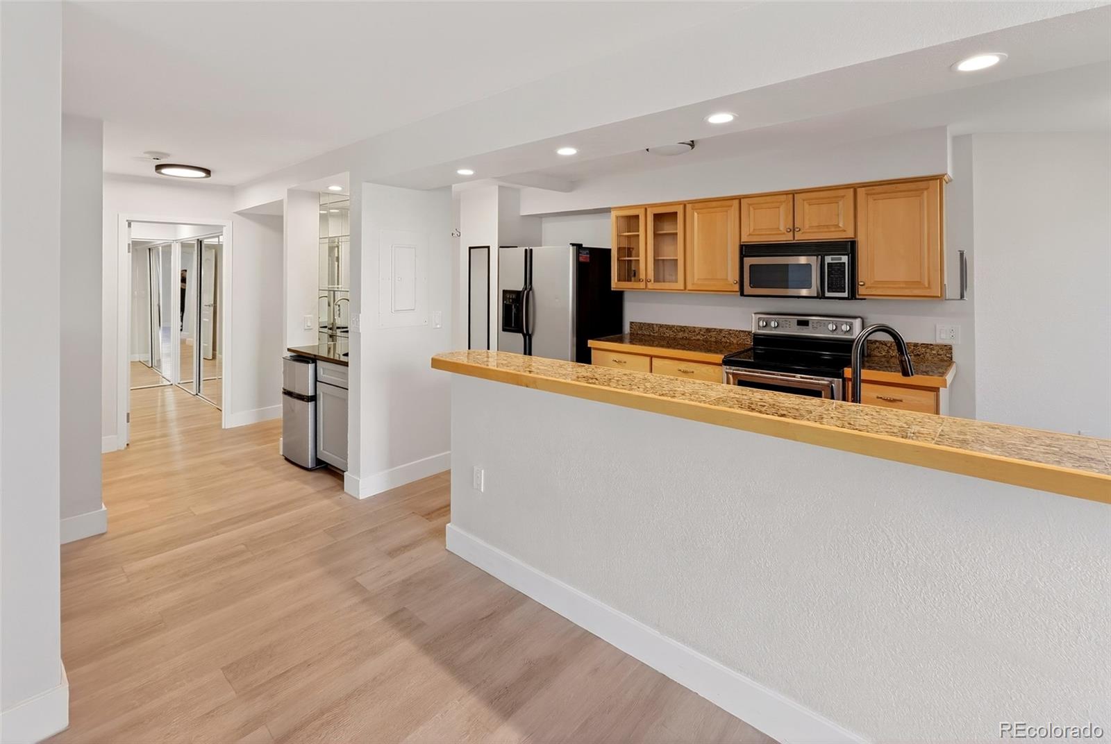 MLS Image #3 for 1625  larimer  505,denver, Colorado