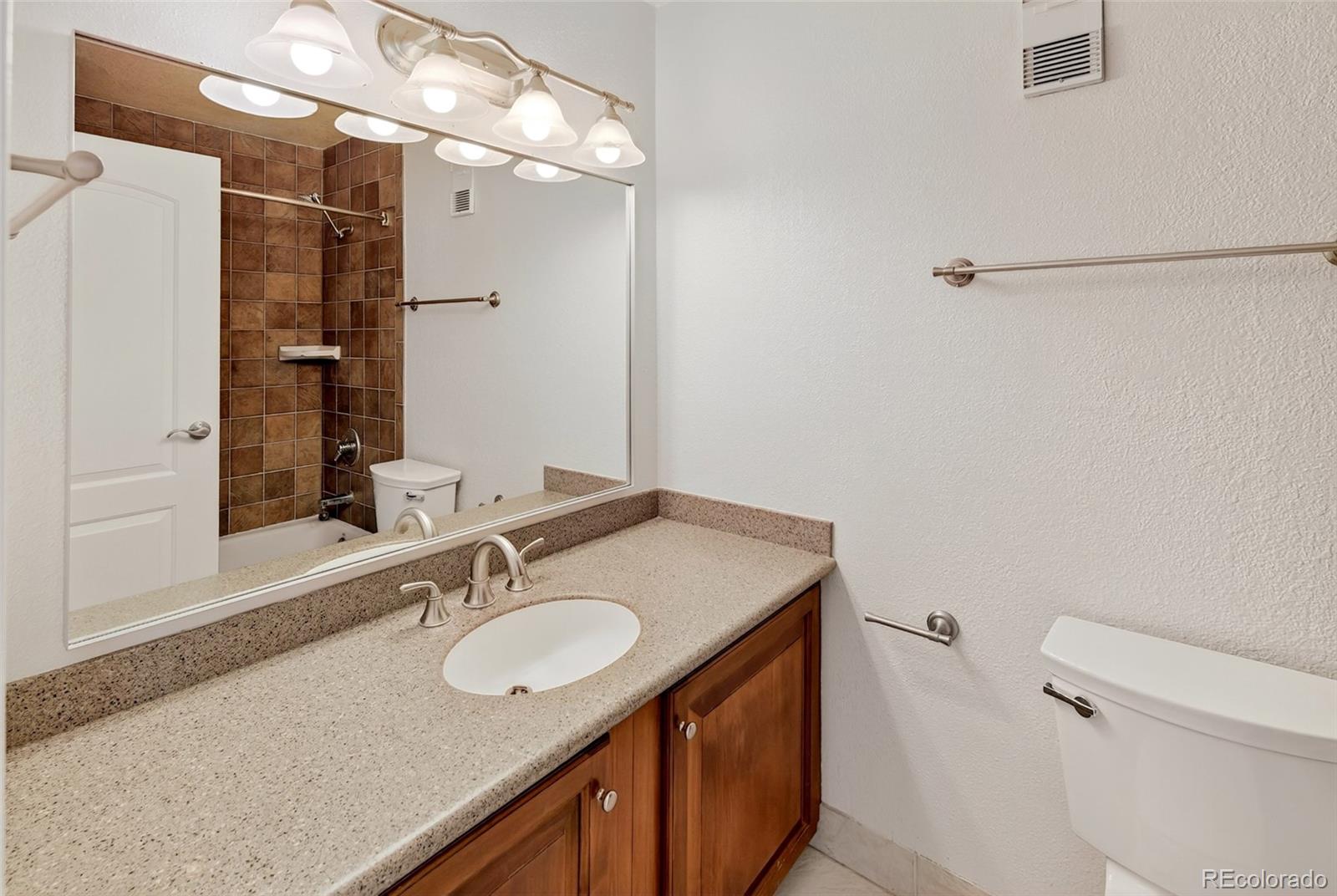 MLS Image #30 for 1625  larimer  505,denver, Colorado