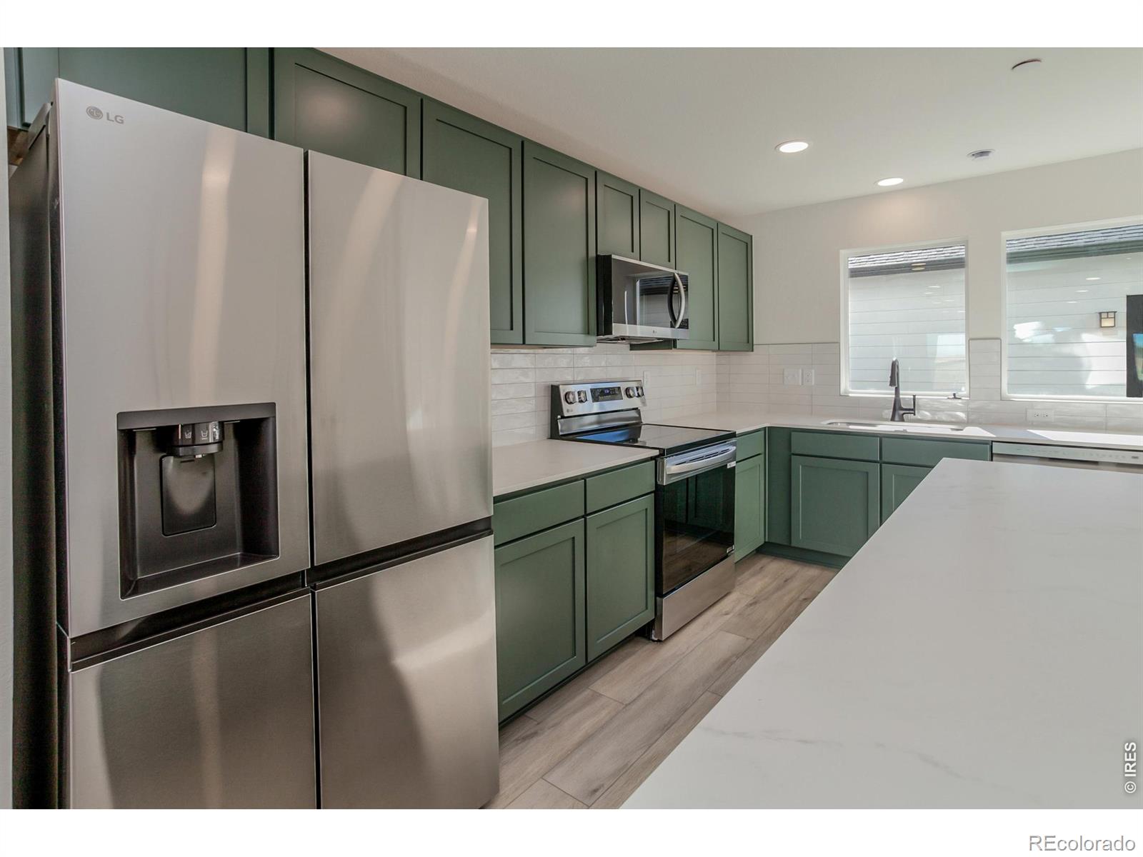 MLS Image #10 for 977  trumpet lane,windsor, Colorado