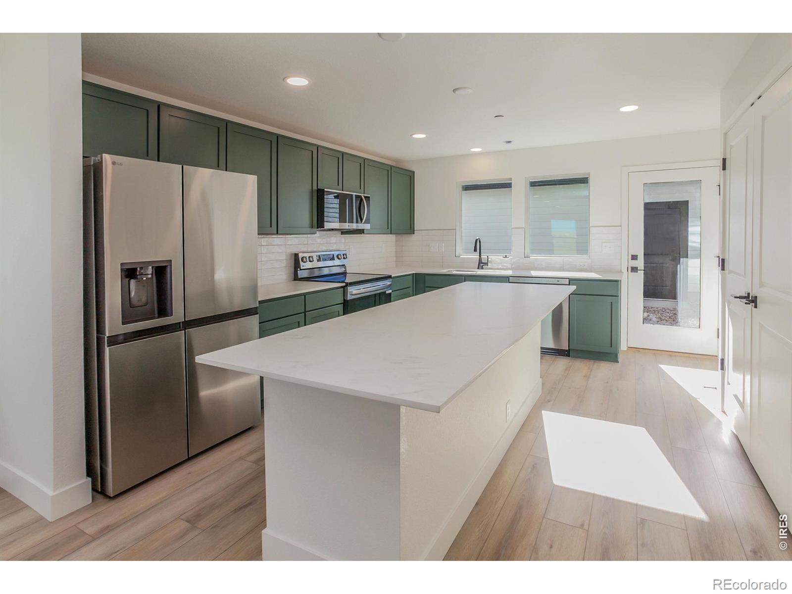 MLS Image #9 for 977  trumpet lane,windsor, Colorado