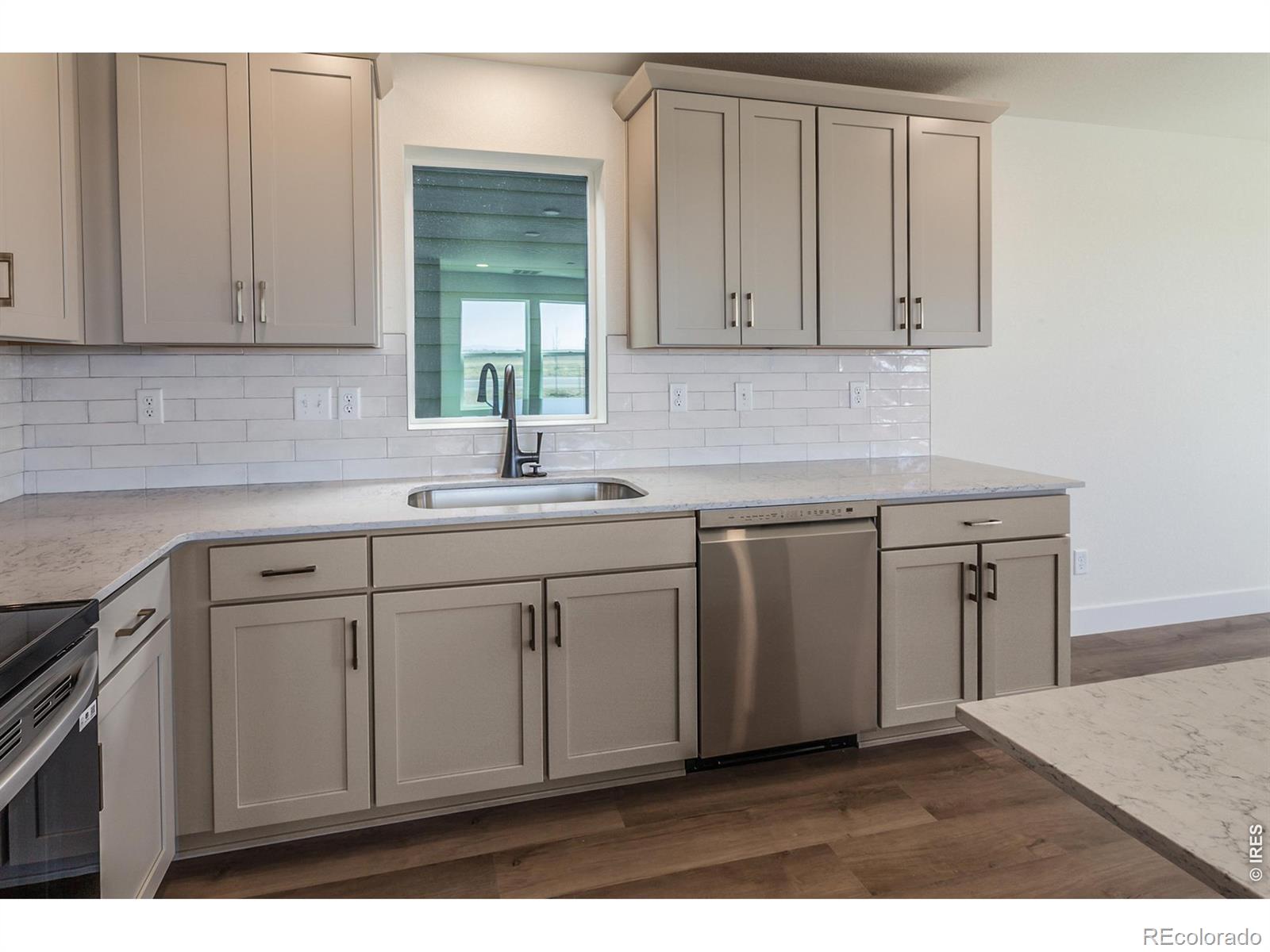 MLS Image #24 for 981  trumpet lane,windsor, Colorado