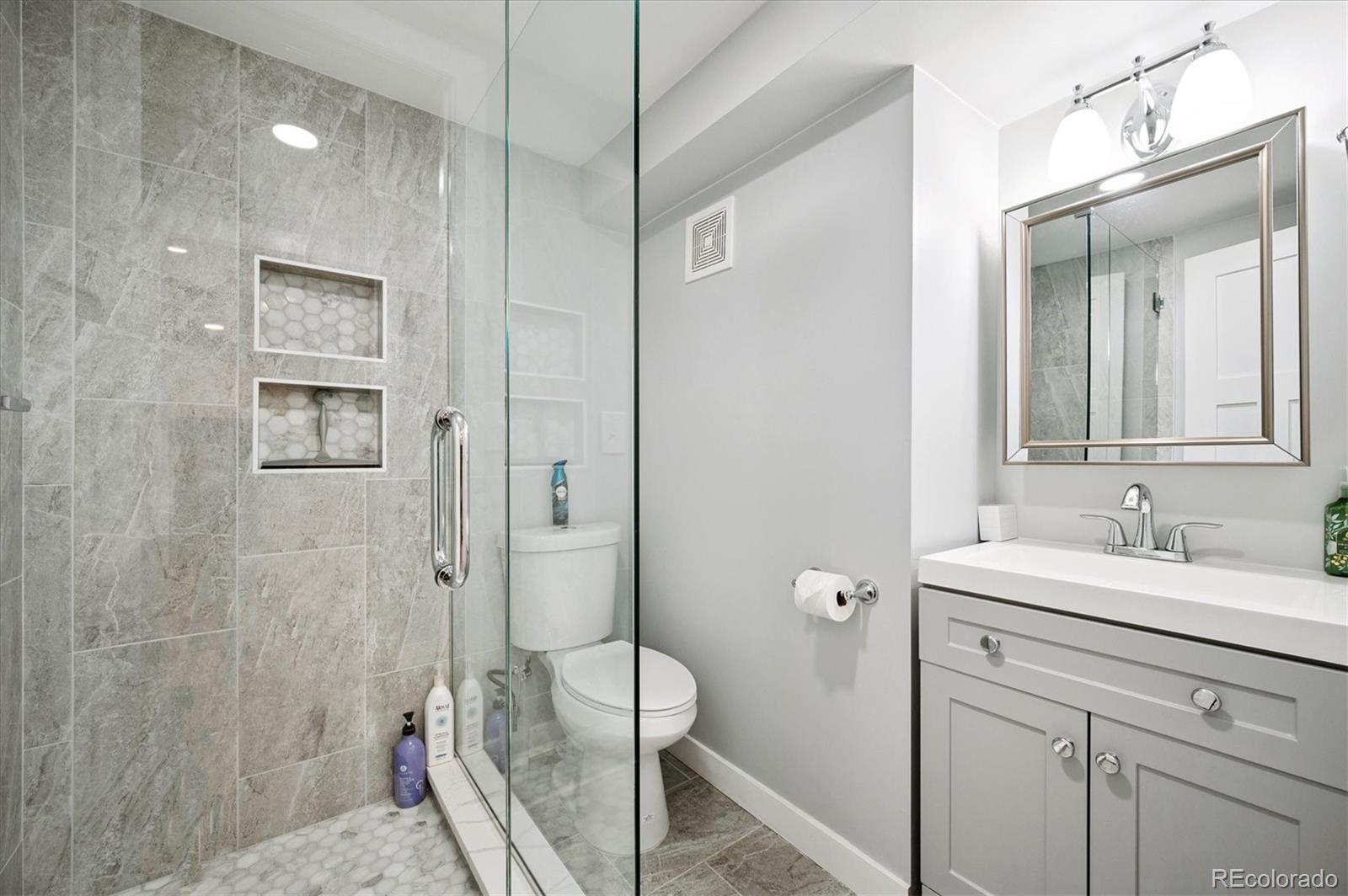 MLS Image #27 for 8690 w jefferson avenue,lakewood, Colorado
