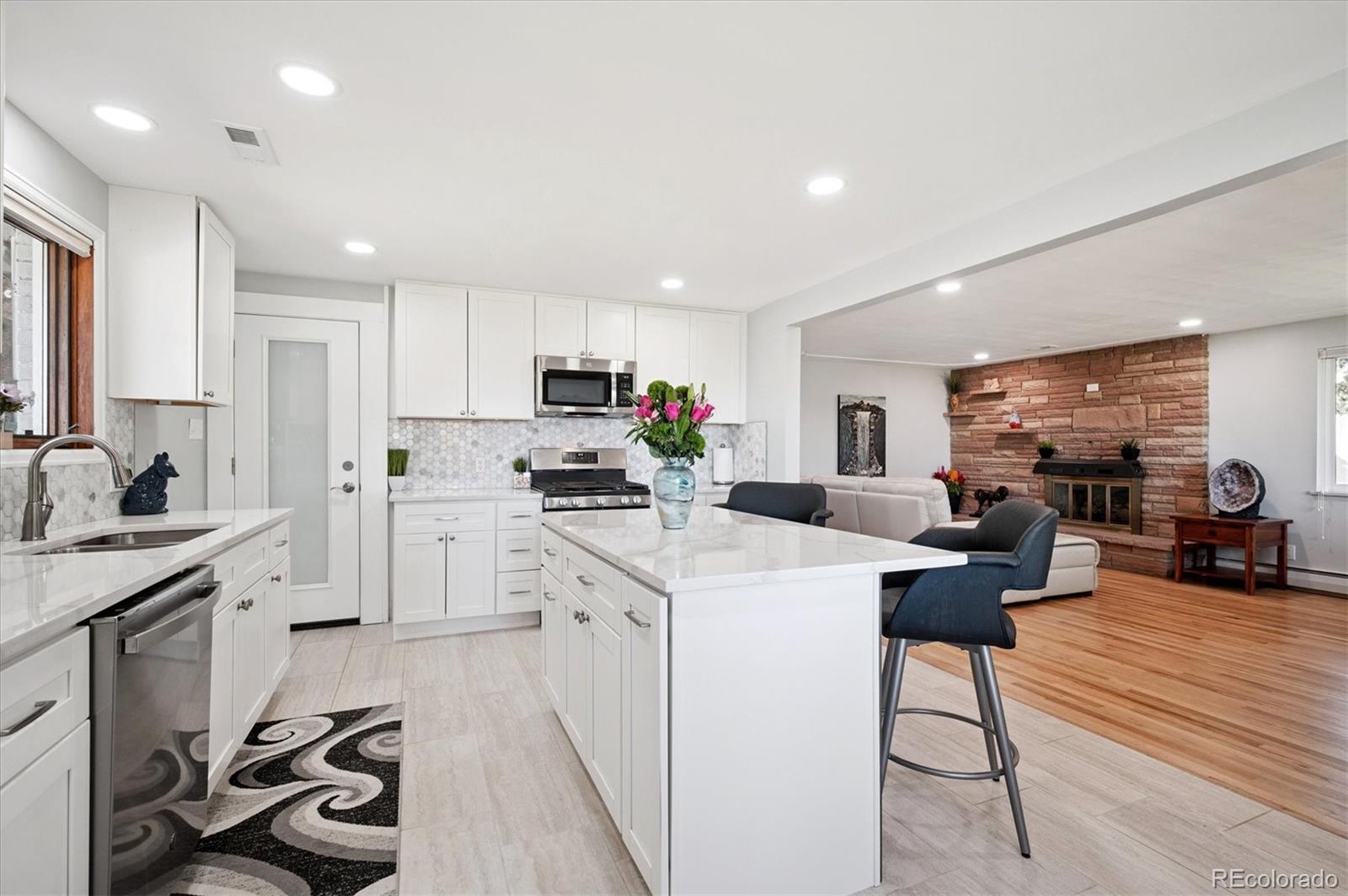 MLS Image #8 for 8690 w jefferson avenue,lakewood, Colorado