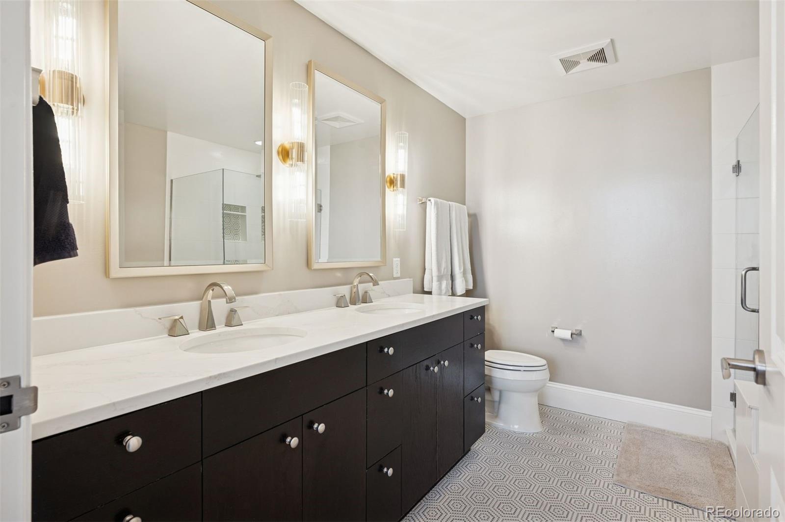 MLS Image #27 for 2001  lincoln street 1810,denver, Colorado