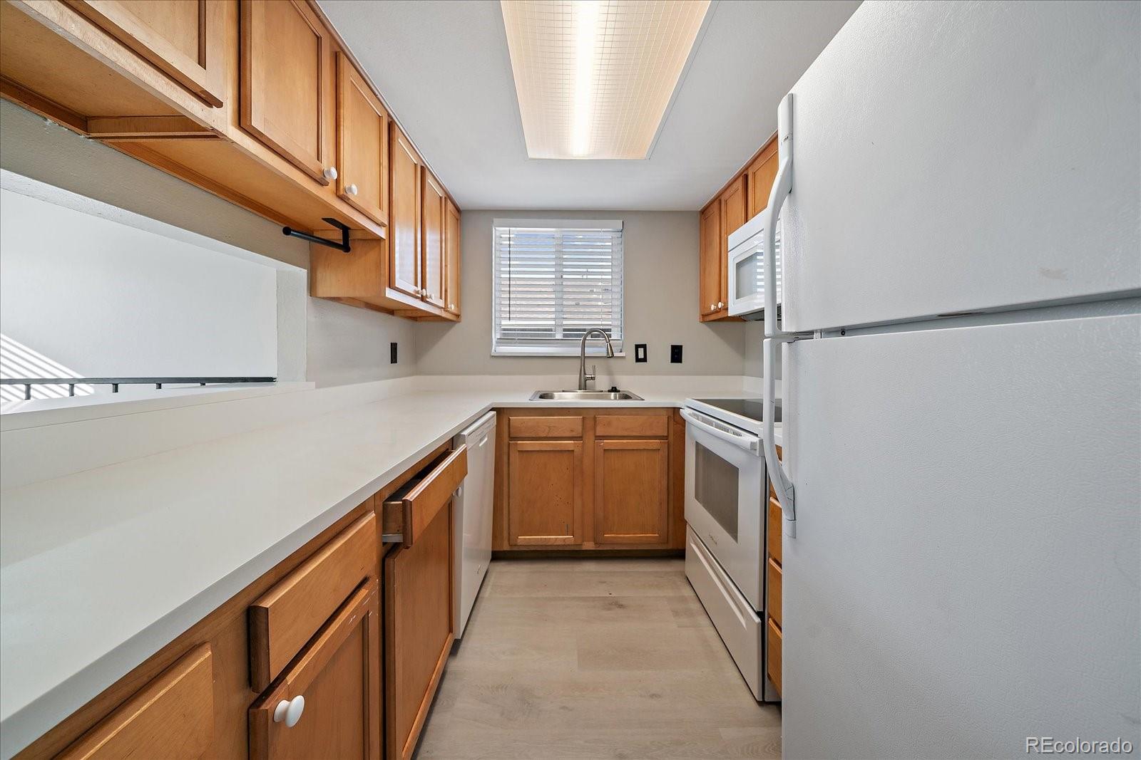 MLS Image #4 for 9901 e evans avenue,aurora, Colorado