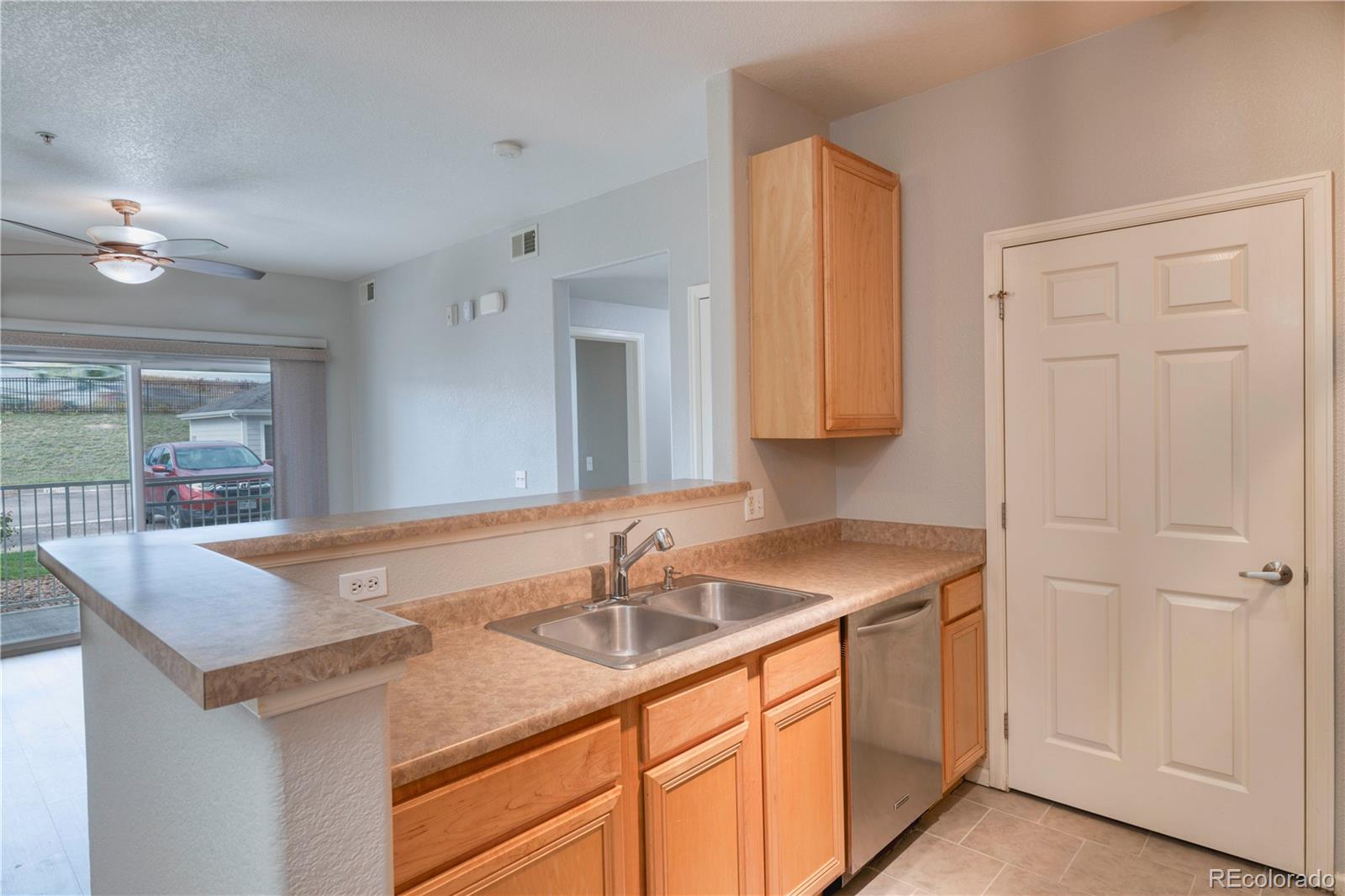 MLS Image #6 for 15700 e jamison drive,englewood, Colorado