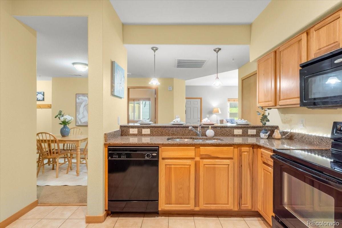 MLS Image #11 for 140  sterling loop,fraser, Colorado