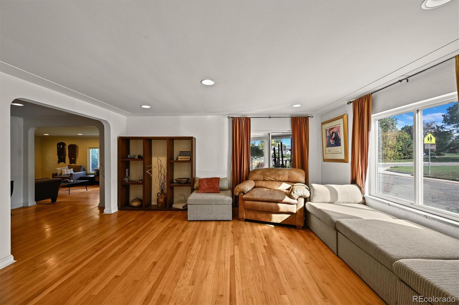 MLS Image #12 for 2901  monaco parkway,denver, Colorado