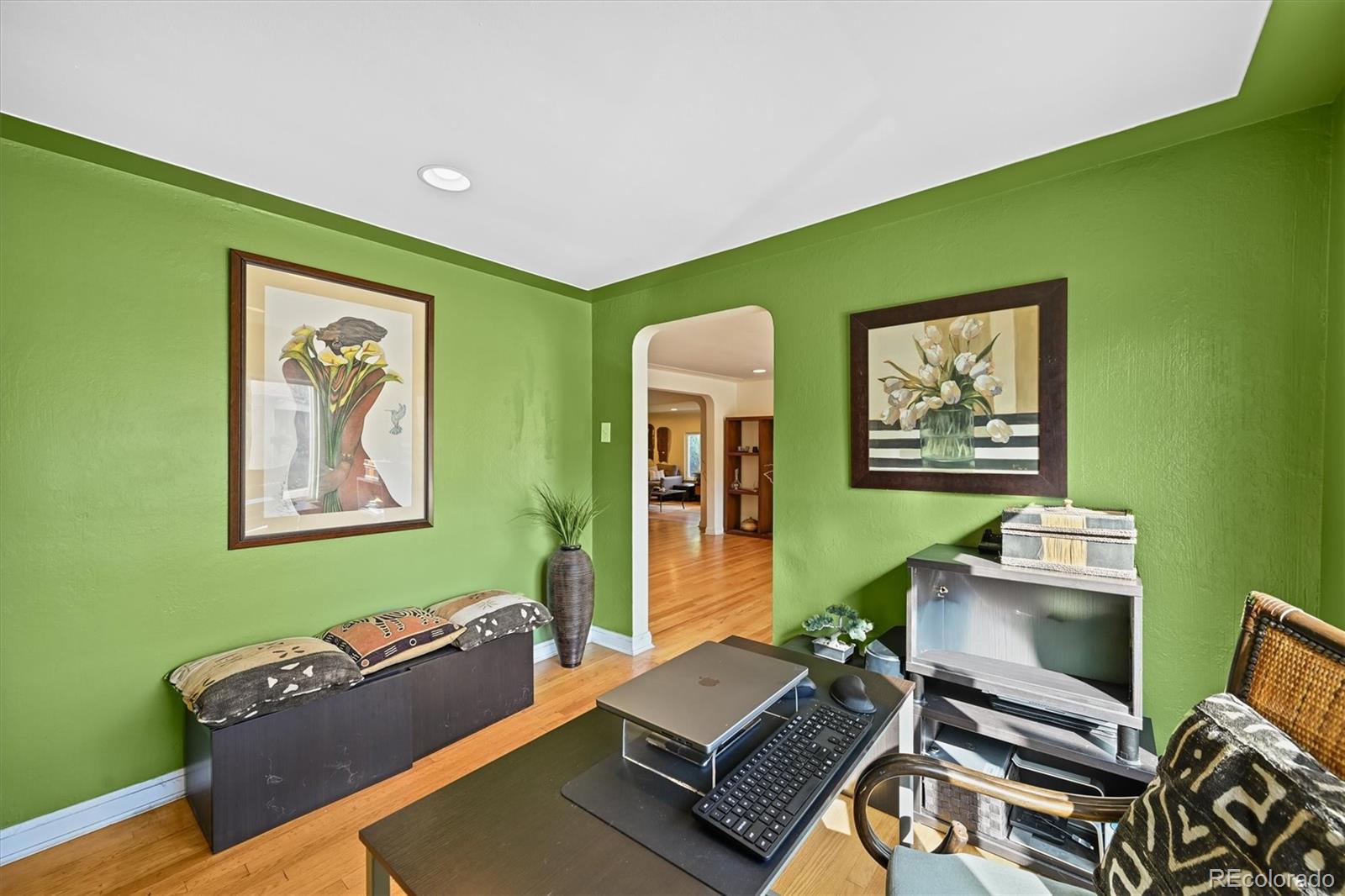 MLS Image #13 for 2901  monaco parkway,denver, Colorado