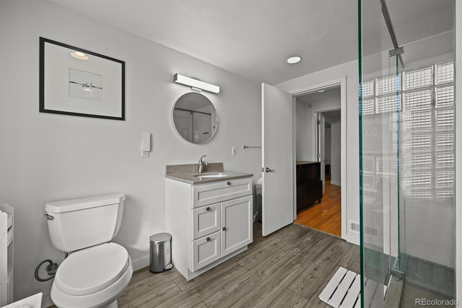 MLS Image #27 for 2901  monaco parkway,denver, Colorado