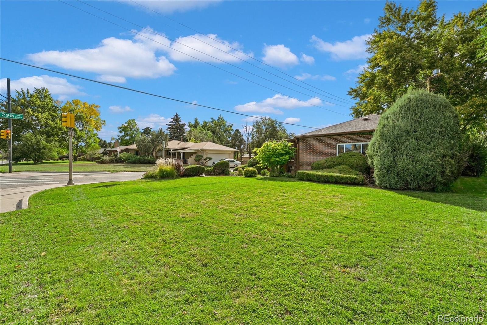 MLS Image #45 for 2901  monaco parkway,denver, Colorado