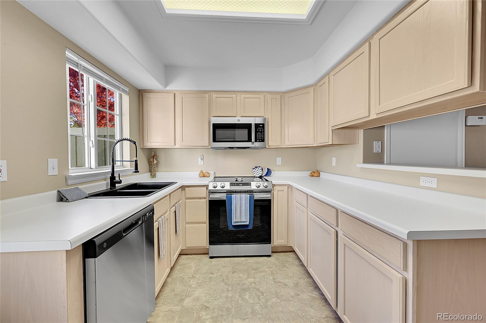 MLS Image #1 for 12012 e hoye drive ,aurora, Colorado