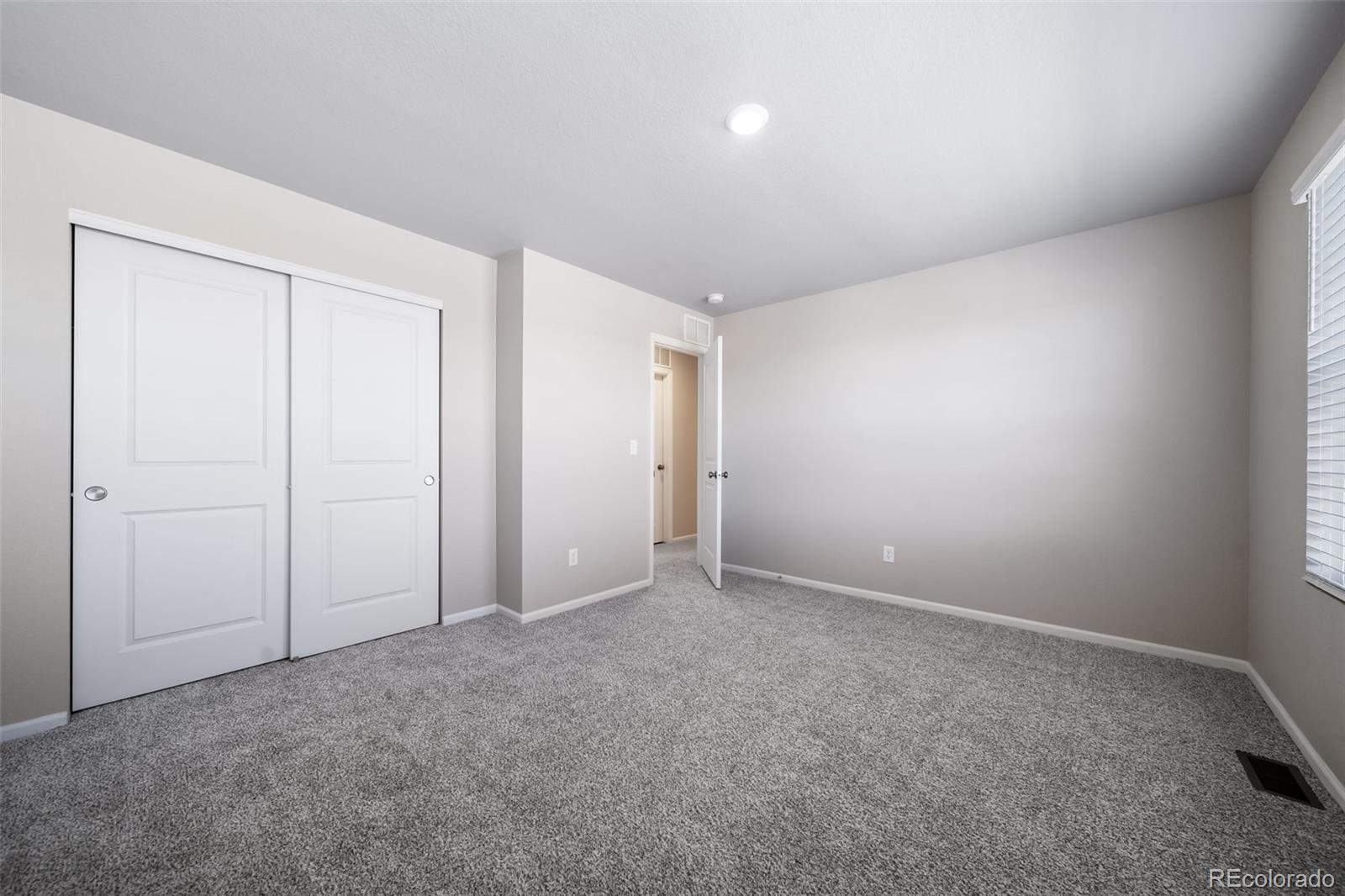 MLS Image #29 for 22382 e 38th place,aurora, Colorado