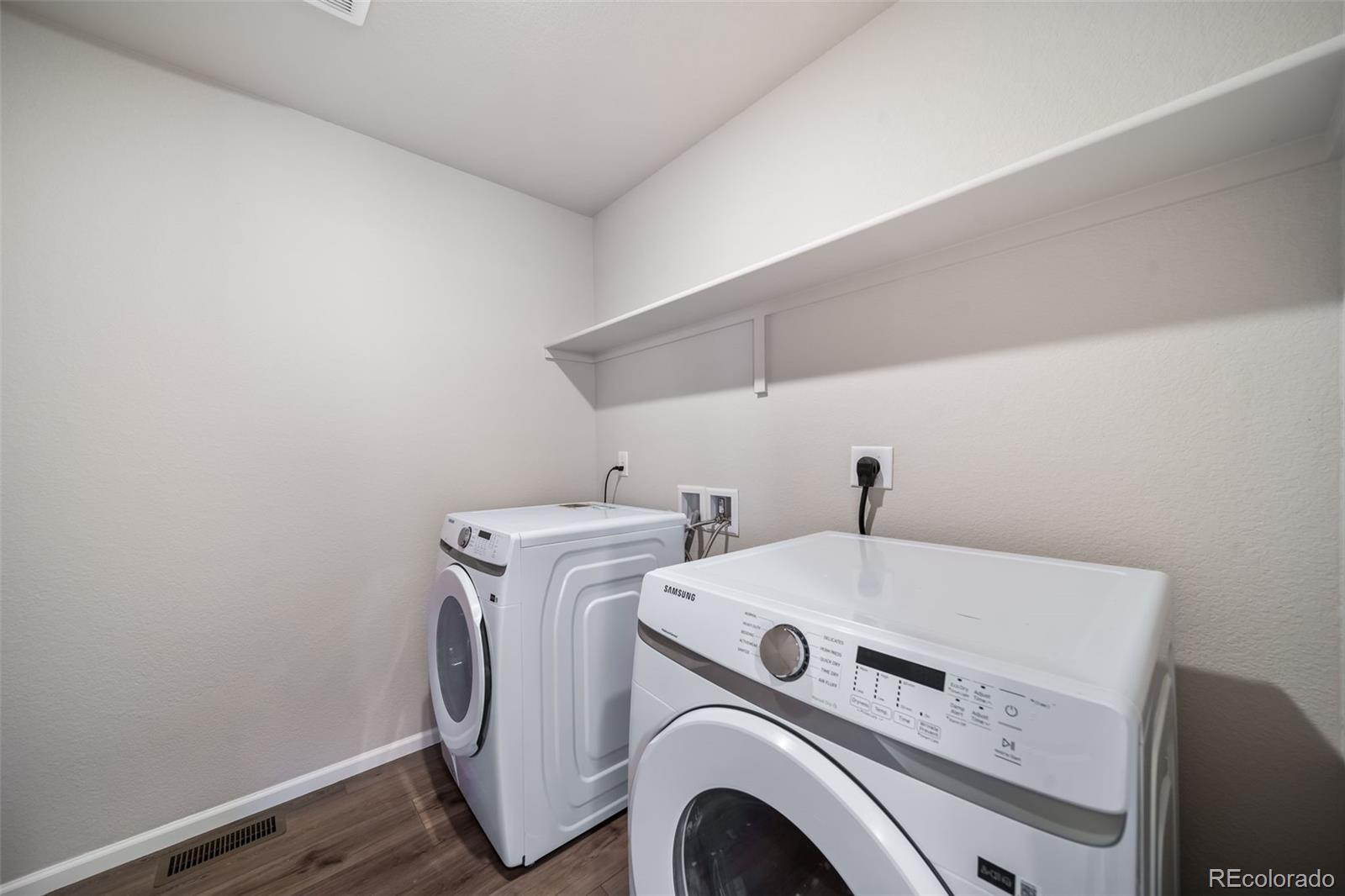 MLS Image #36 for 22382 e 38th place,aurora, Colorado