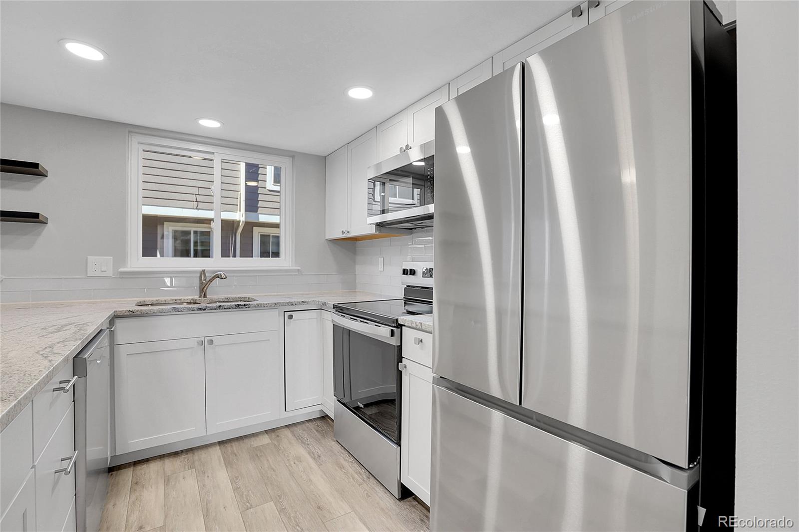 MLS Image #14 for 6620 w 84th circle,arvada, Colorado
