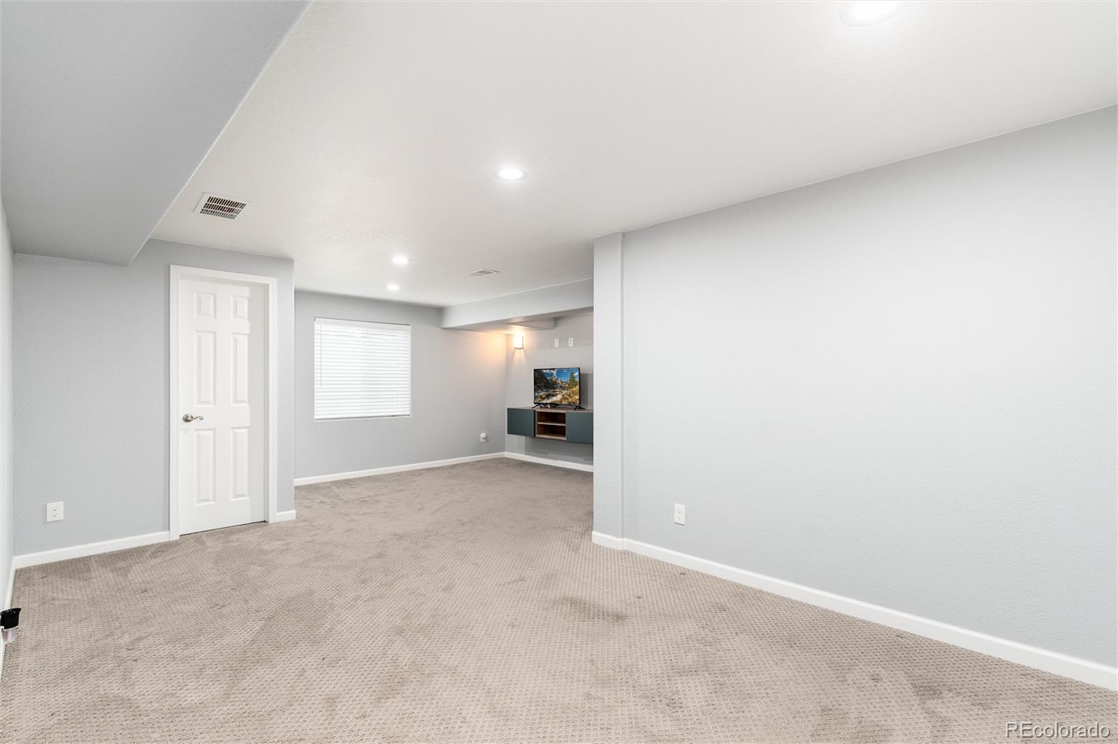 MLS Image #35 for 21  sebring lane,johnstown, Colorado