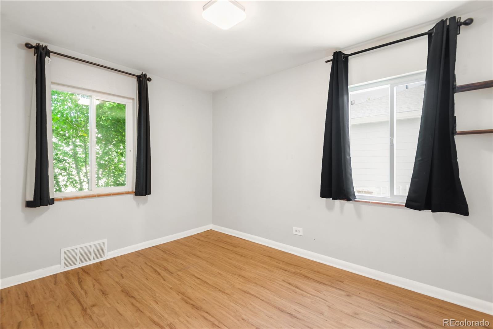 MLS Image #13 for 985  xavier street,denver, Colorado