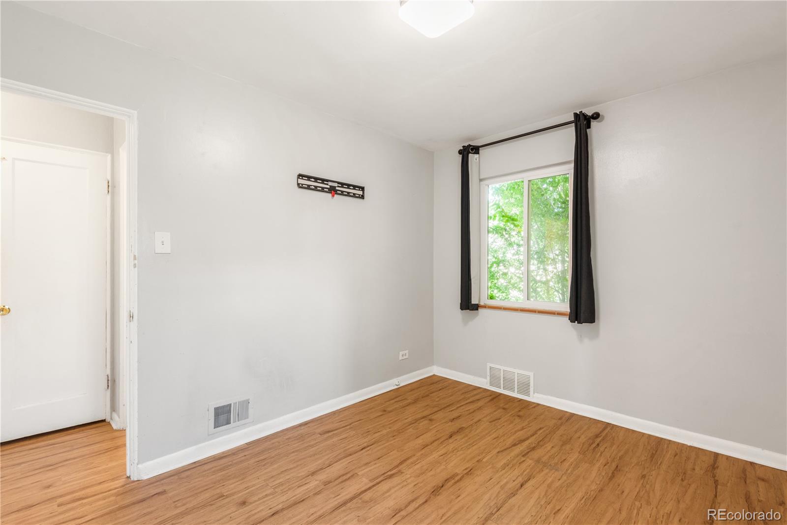 MLS Image #14 for 985  xavier street,denver, Colorado