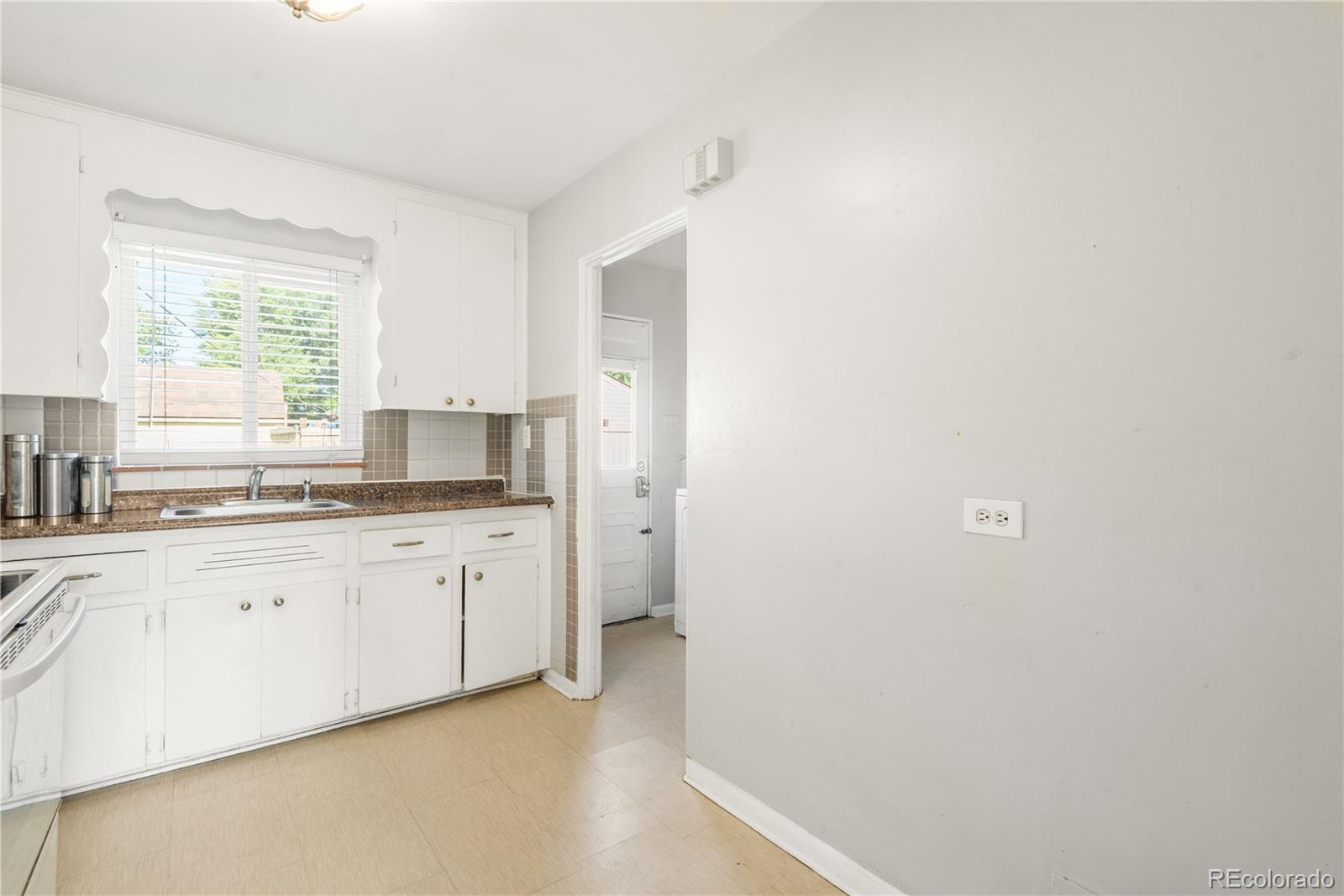 MLS Image #17 for 985  xavier street,denver, Colorado
