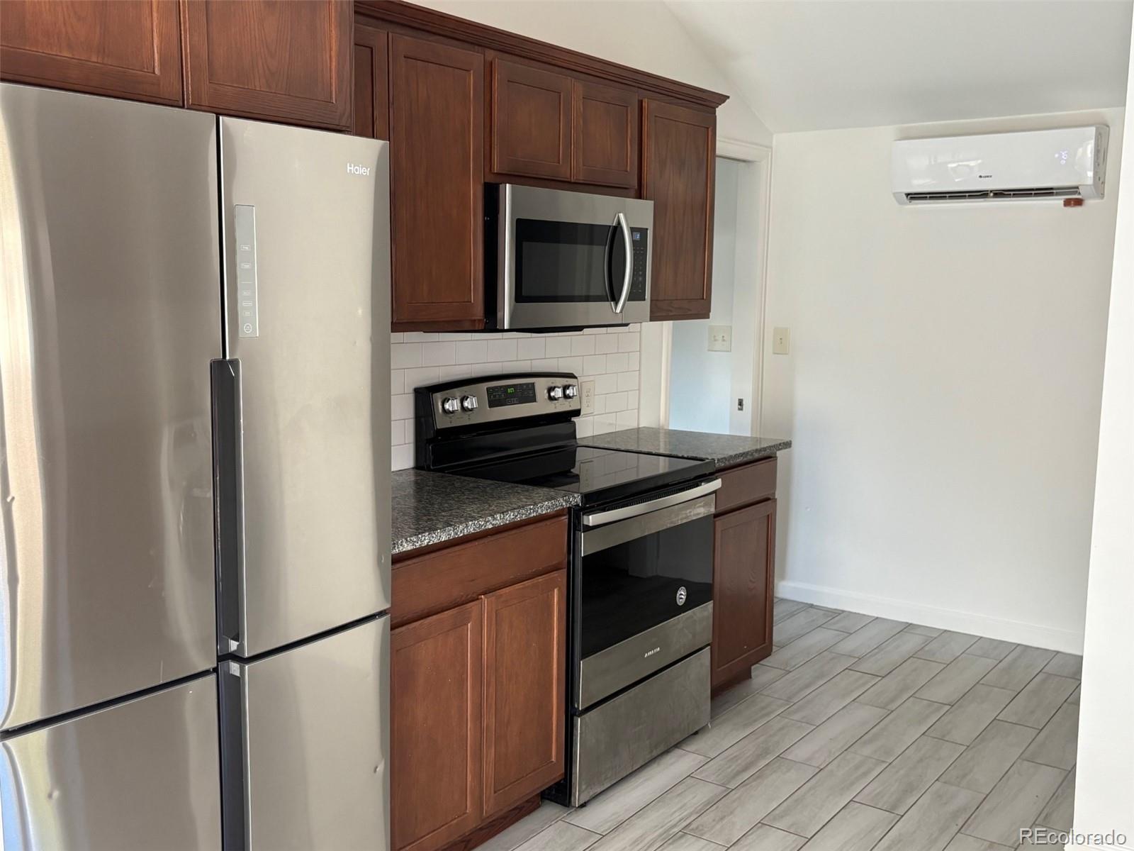 MLS Image #3 for 985  xavier street,denver, Colorado