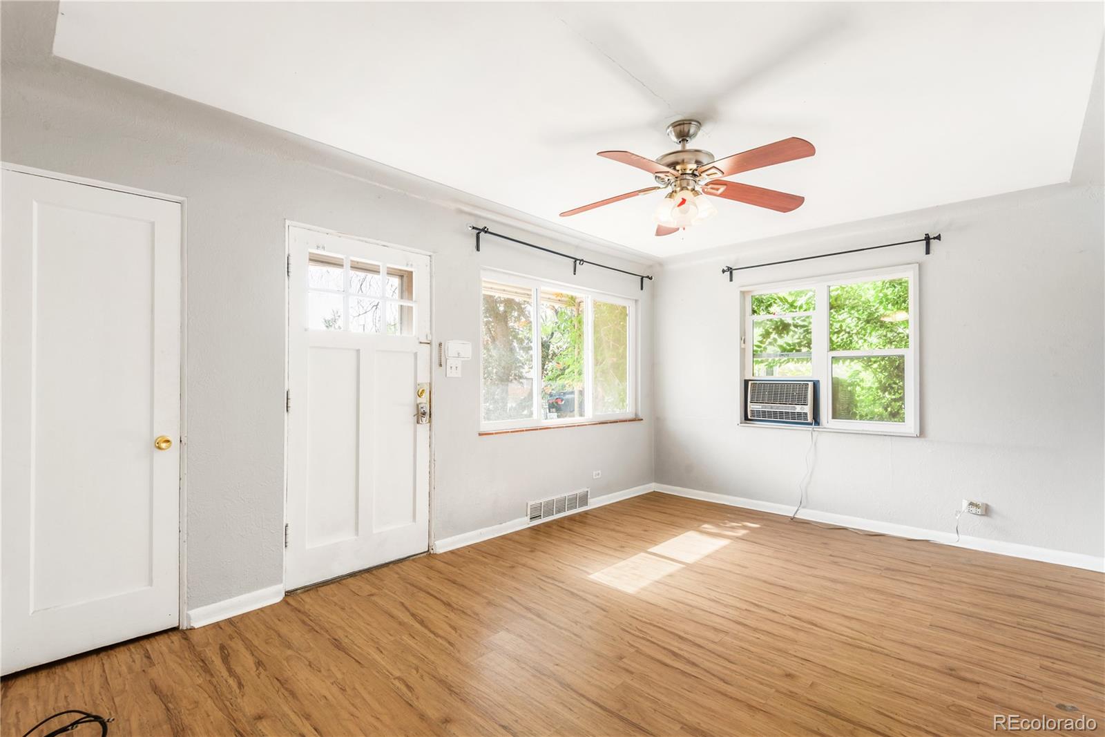 MLS Image #5 for 985  xavier street,denver, Colorado