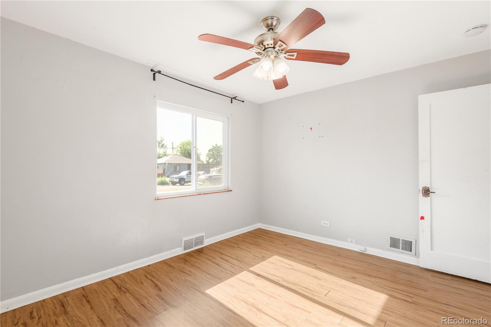 MLS Image #7 for 985  xavier street,denver, Colorado