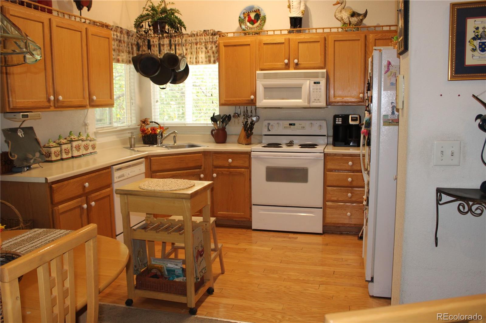 MLS Image #15 for 1147 s boston court,denver, Colorado