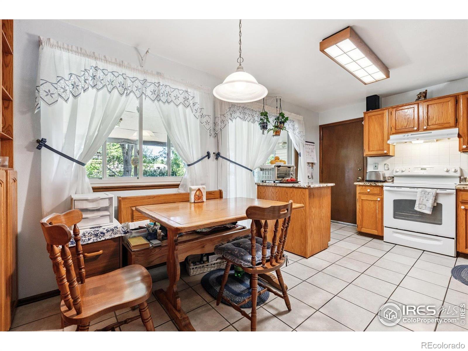 MLS Image #4 for 2516 s cimarron street,aurora, Colorado